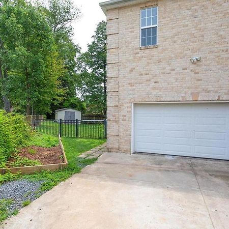 Brand New, Cozy, Modern, One-Bedroom Apartment Falls Church Exterior photo