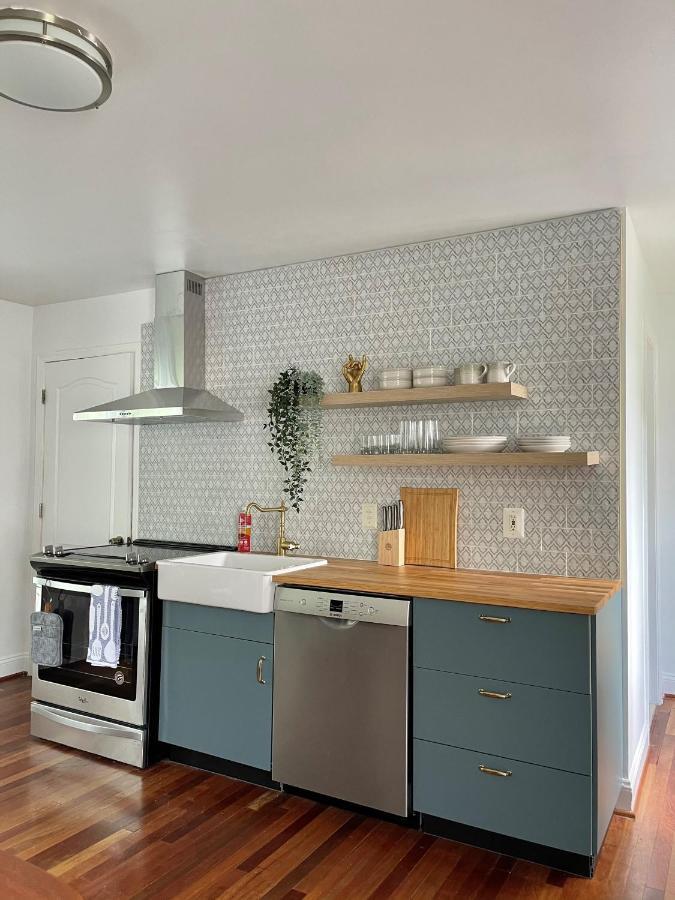 Brand New, Cozy, Modern, One-Bedroom Apartment Falls Church Exterior photo